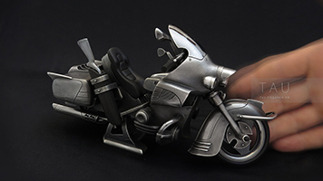 Масштабная модель мотоцикла Харлей Дэвидсон.