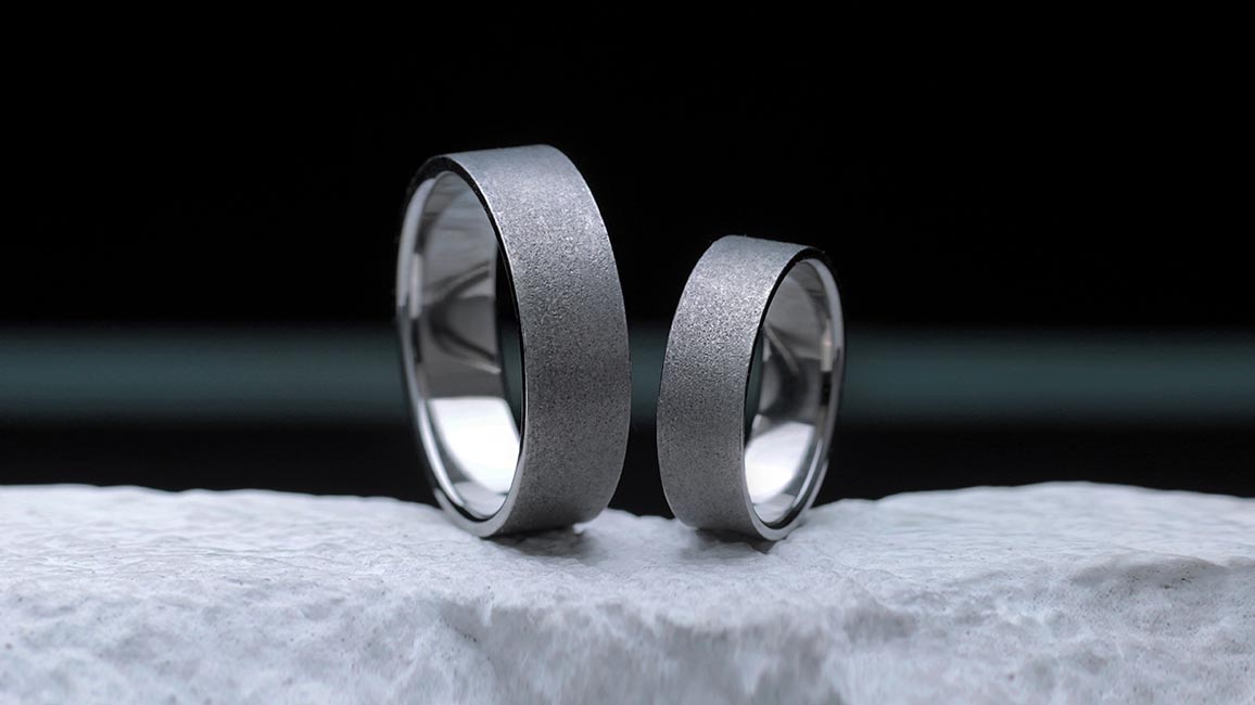 Белые обручальные кольца