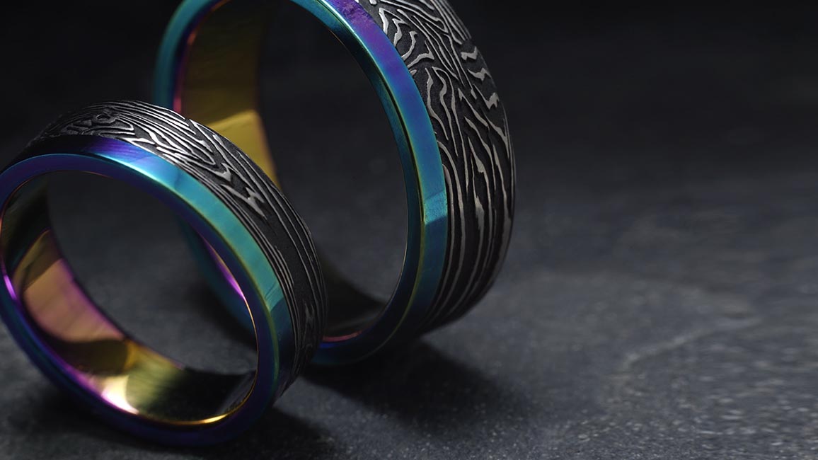Цветные обручальные из титана и керамики