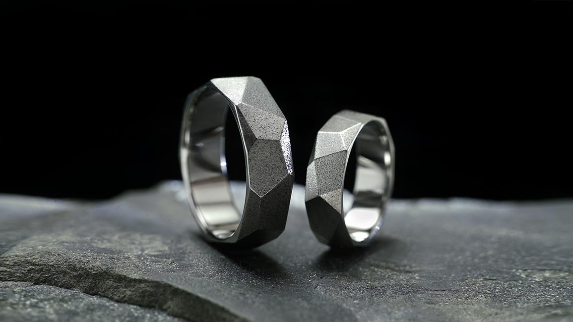 Граненые обручальные из титана