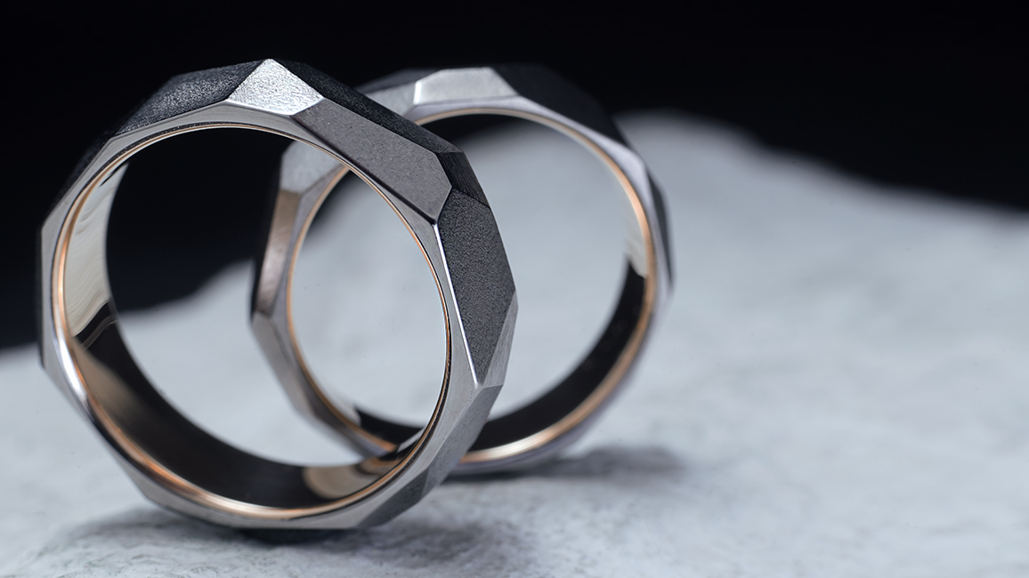 Обручальное кольцо с гранями на заказ
